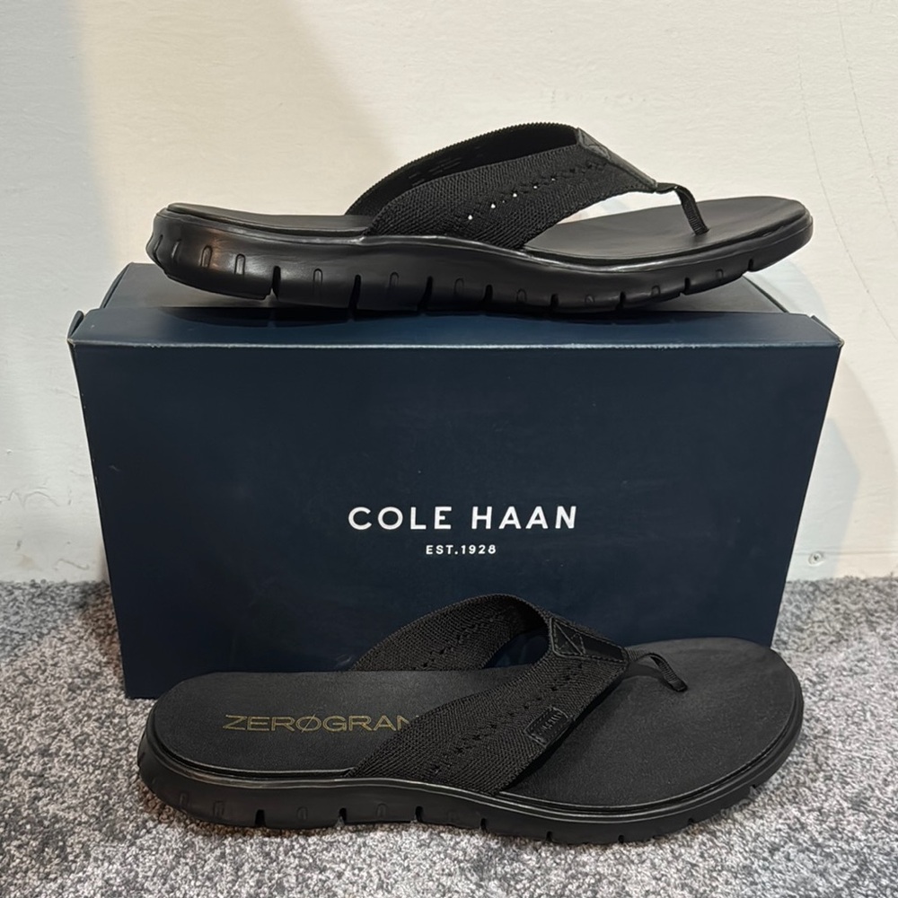 Cole Haan Black Flip-Flops Cushioned Sandals
